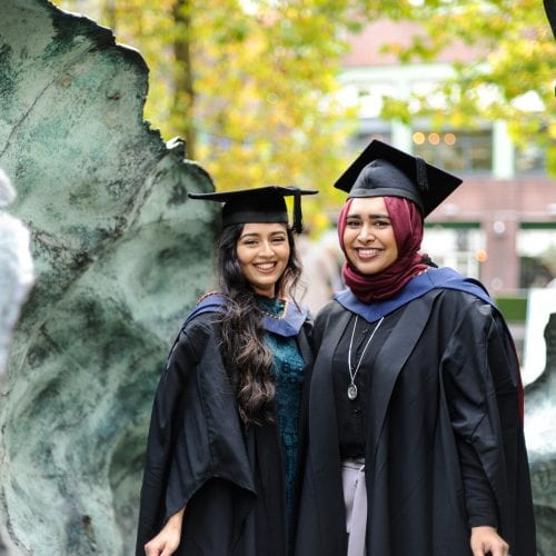 Graduation 2 friends