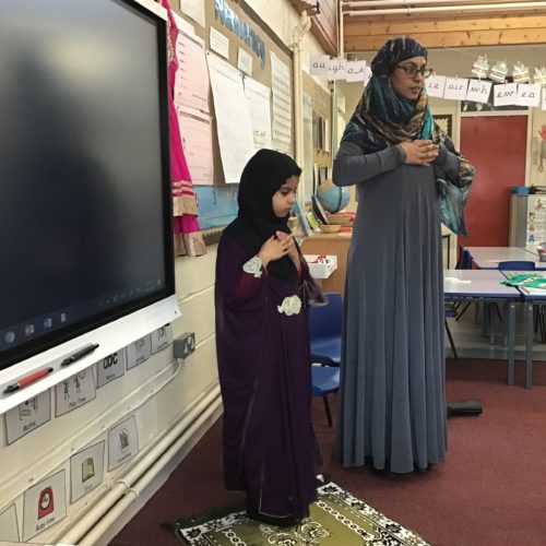 Muslim Chaplain speaks at local primary school