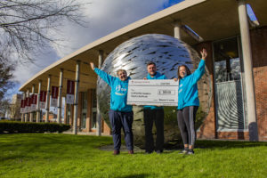 Geoff Horsfield Cheque giving