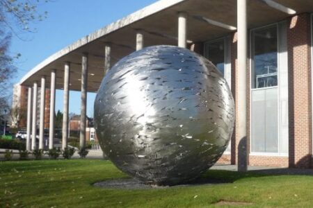 Day Globe